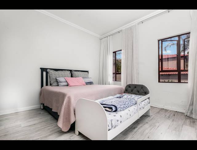 4 BEDROOM HOUSE FOR SALE IN FERNRIDGE ESTATE